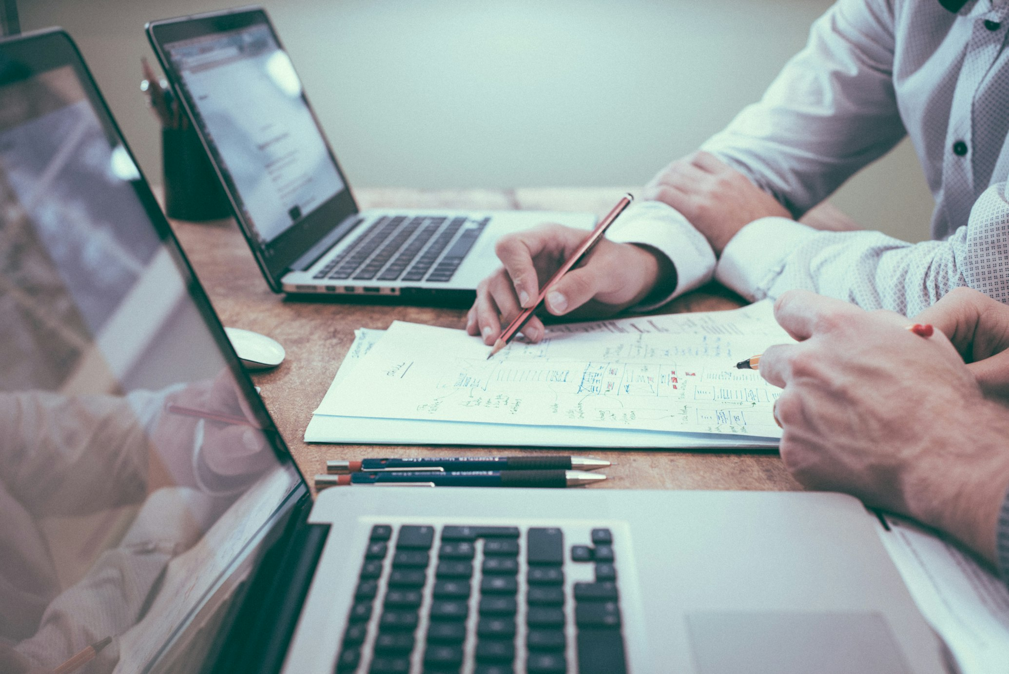 Certificare ISO, organism de certificare acreditat, standarde internaționale, sisteme de management ISO, auditor ISO, consultanță ISO, certificate ISO, instruire ISO, evaluarea conformității, certificare ISO acreditată, certificare de tip terț, servicii de certificare ISO, proces de audit ISO, înregistrare ISO, conformitate ISO